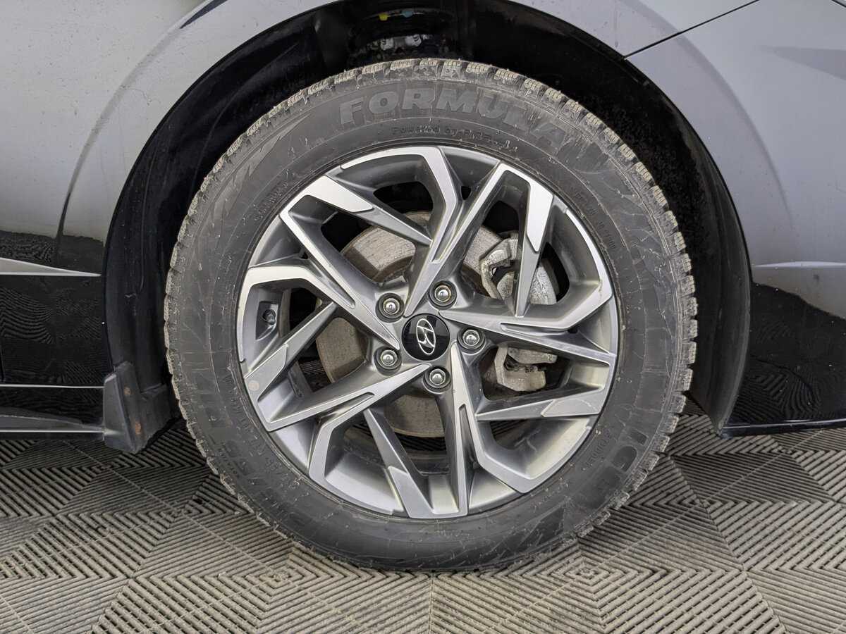 Hyundai Sonata с пробегом — 2021 год. Фото: #11