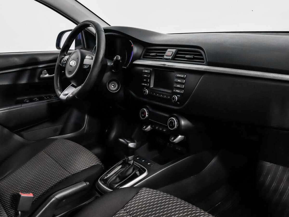 Kia Rio с пробегом — 2018 год. Фото: #10