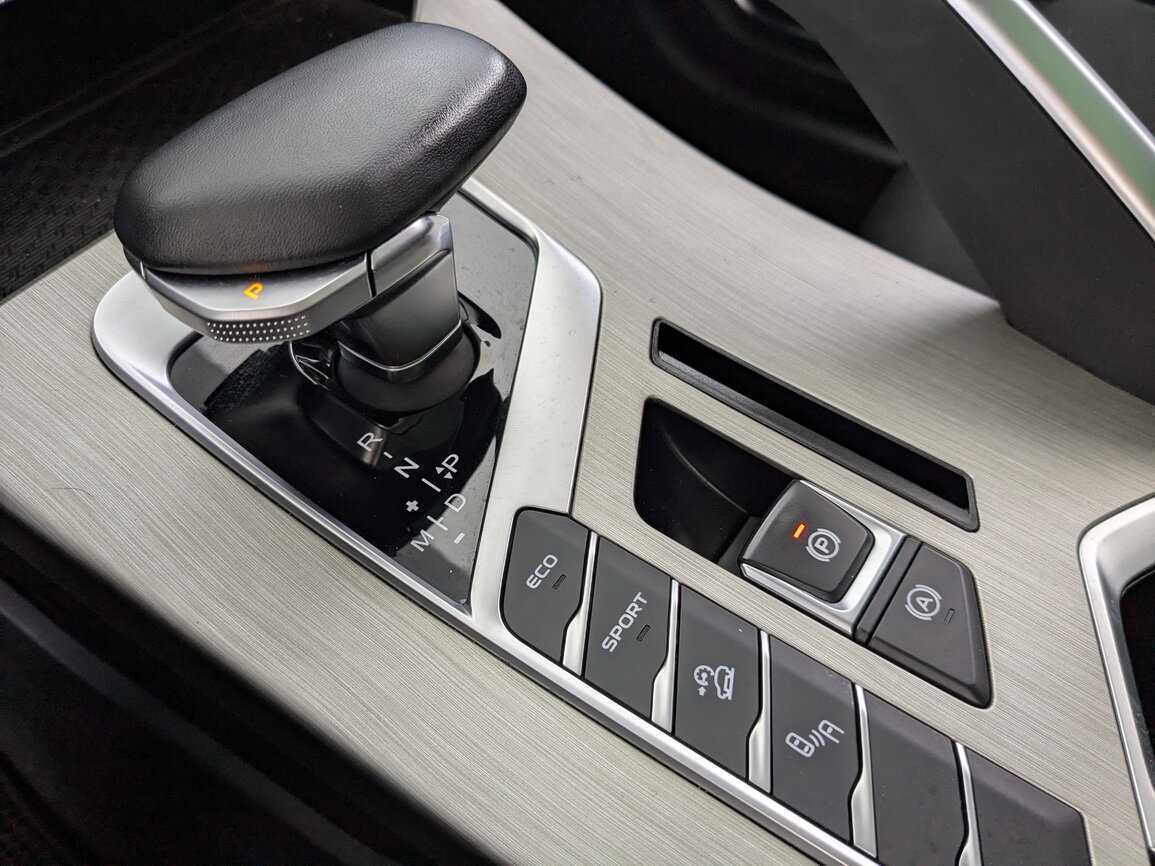 Geely Coolray с пробегом — 2022 год. Фото: #13