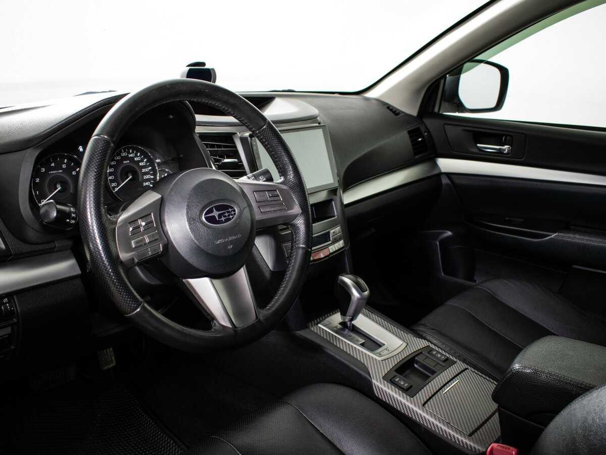 Subaru Outback с пробегом — 2012 год. Фото: #12