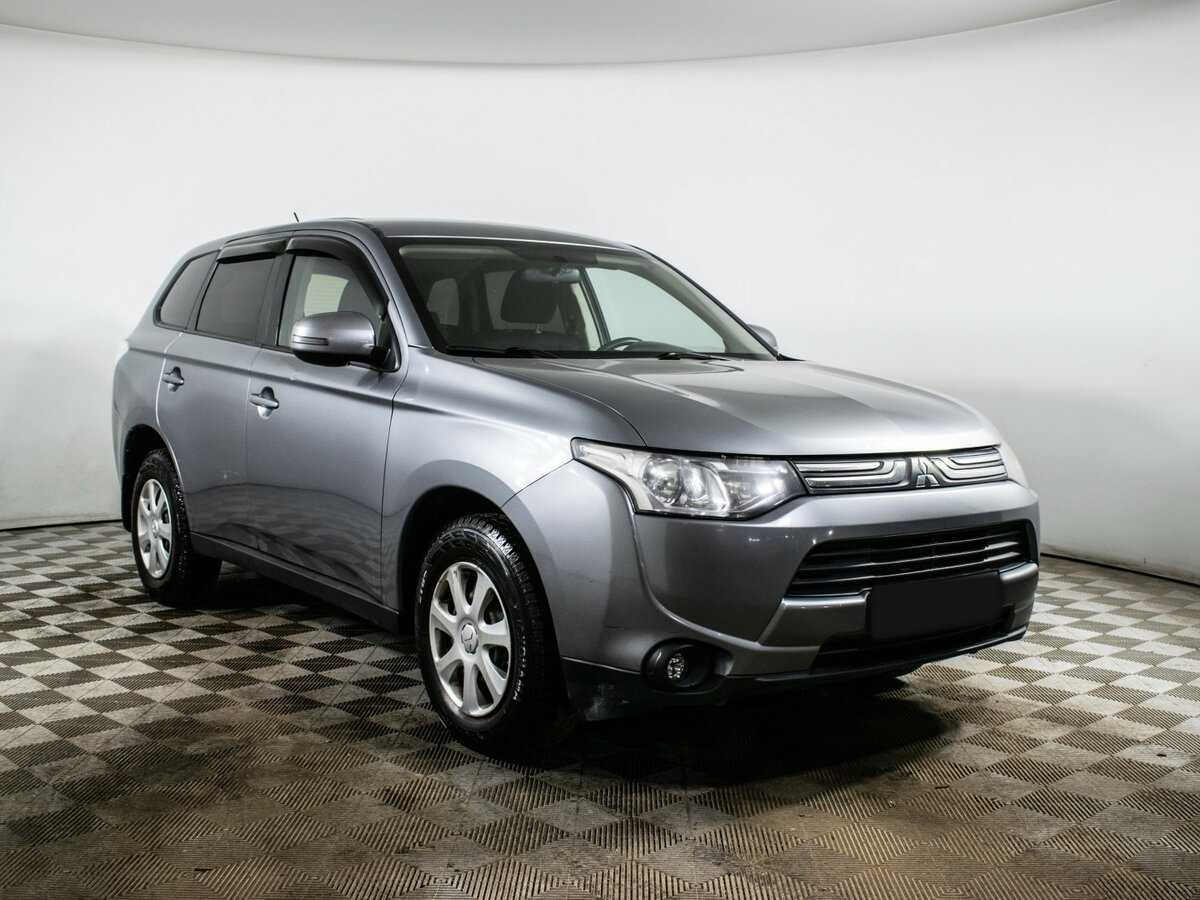 Mitsubishi Outlander с пробегом — 2012 год. Фото: #2