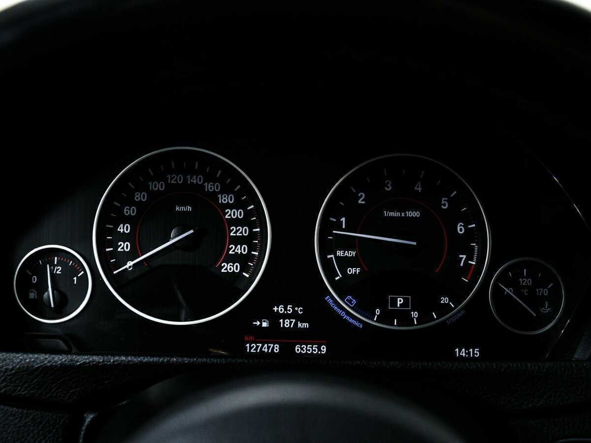 BMW 3 серии с пробегом — 2015 год. Фото: #9