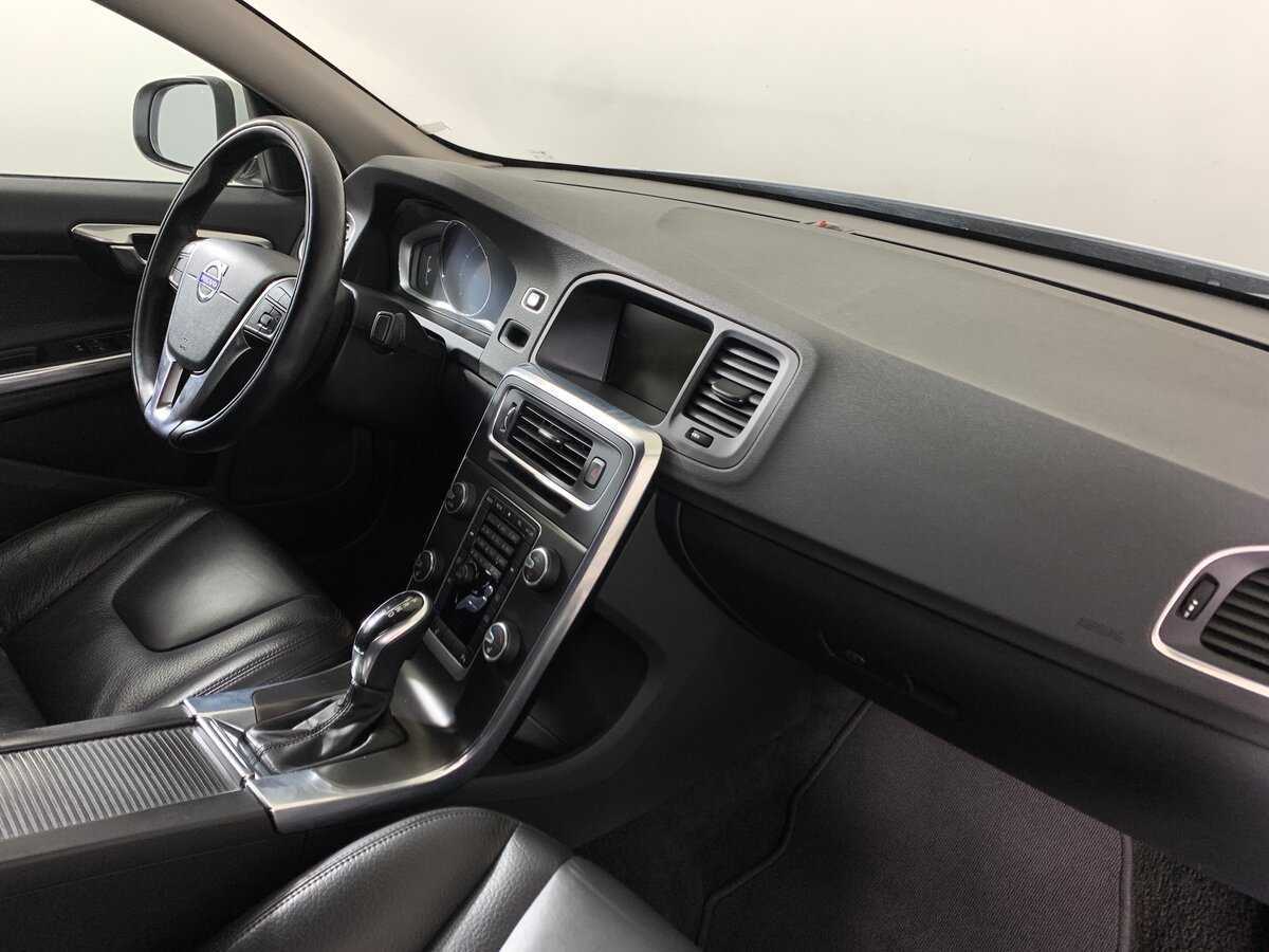 Volvo S60 с пробегом — 2013 год. Фото: #12