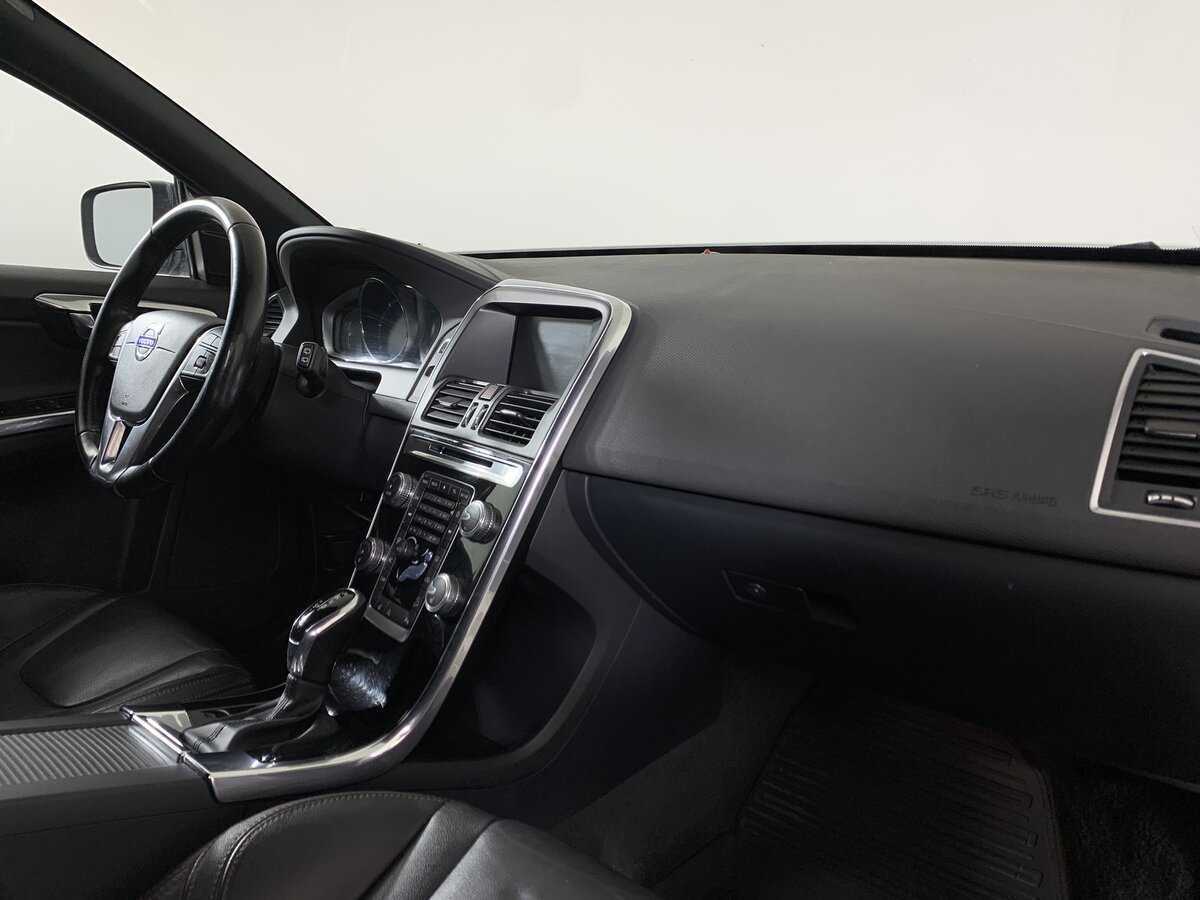 Volvo XC60 с пробегом — 2016 год. Фото: #13