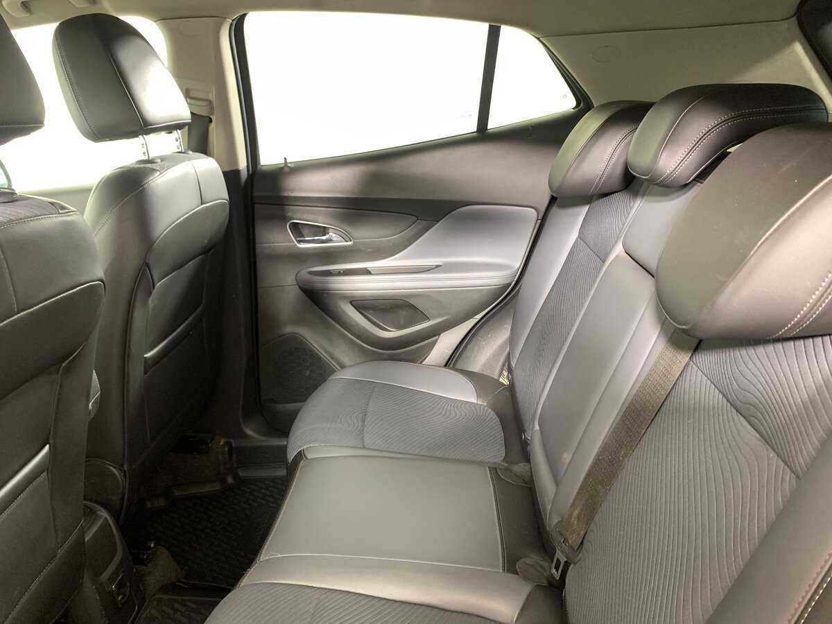 Opel Mokka с пробегом — 2014 год. Фото: #17