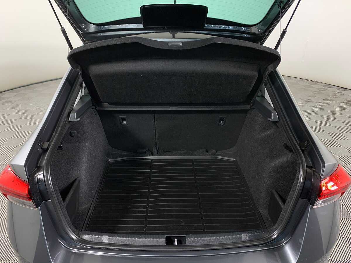 Skoda Rapid с пробегом — 2021 год. Фото: #19