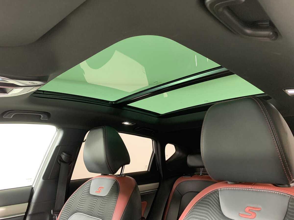 Geely Coolray с пробегом — 2021 год. Фото: #18