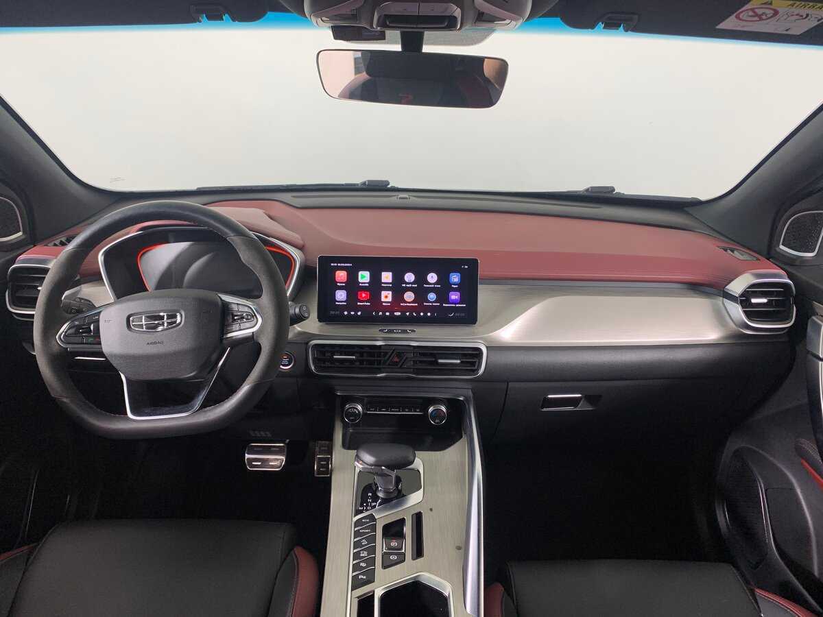 Geely Coolray с пробегом — 2023 год. Фото: #12