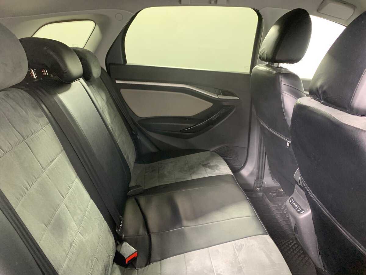 Lada (ВАЗ) Vesta с пробегом — 2020 год. Фото: #17