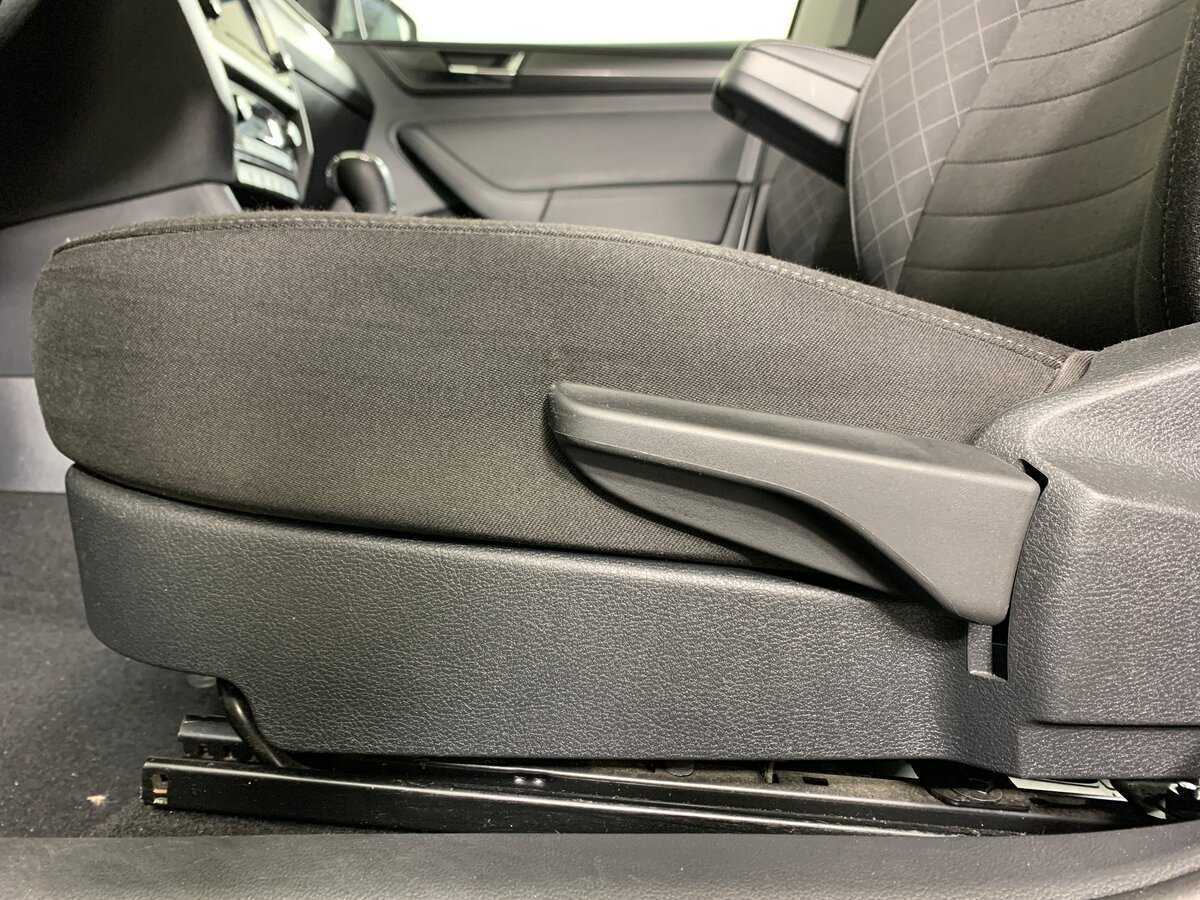 Skoda Rapid с пробегом — 2018 год. Фото: #16