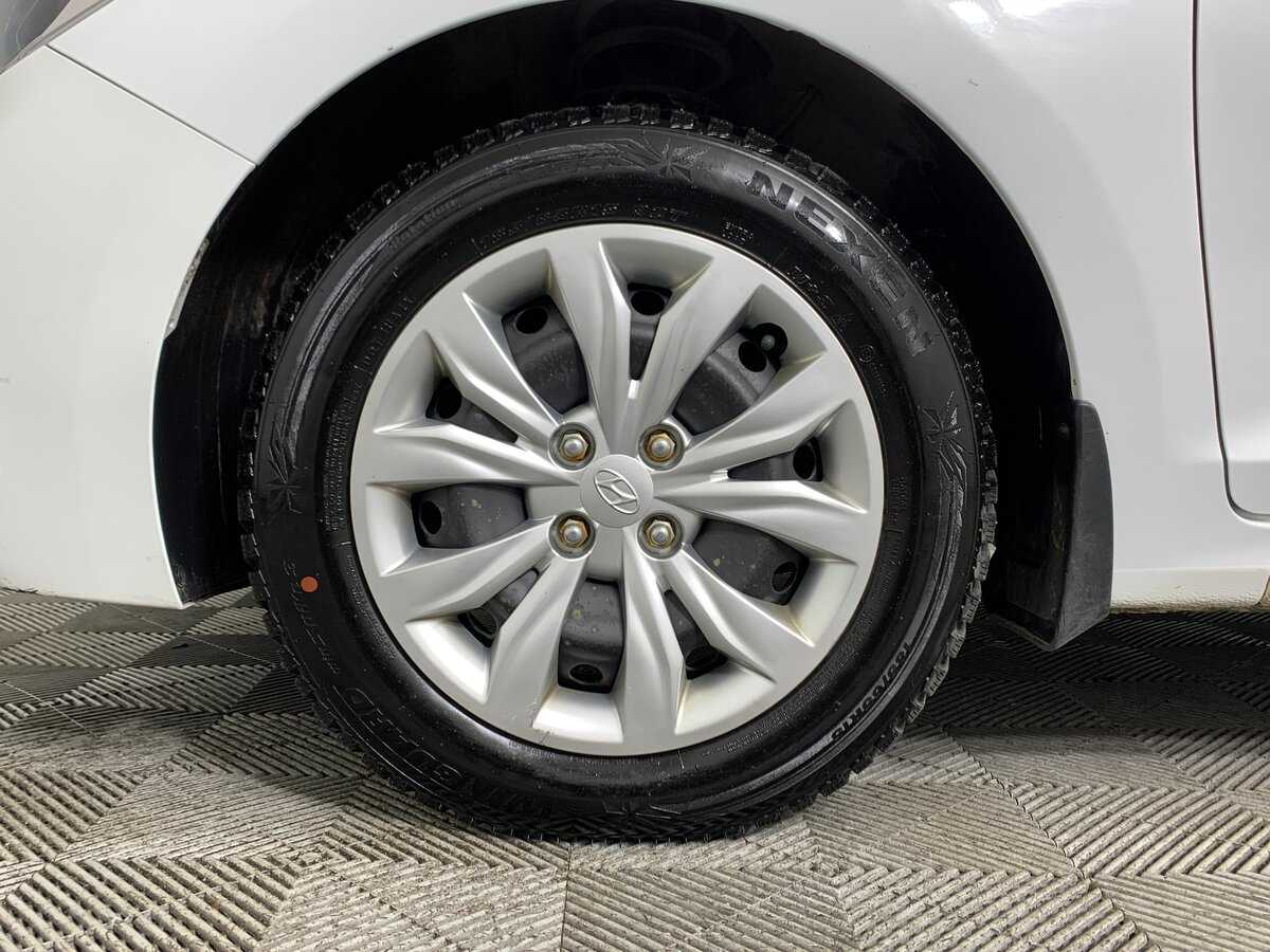 Hyundai Solaris с пробегом — 2017 год. Фото: #7