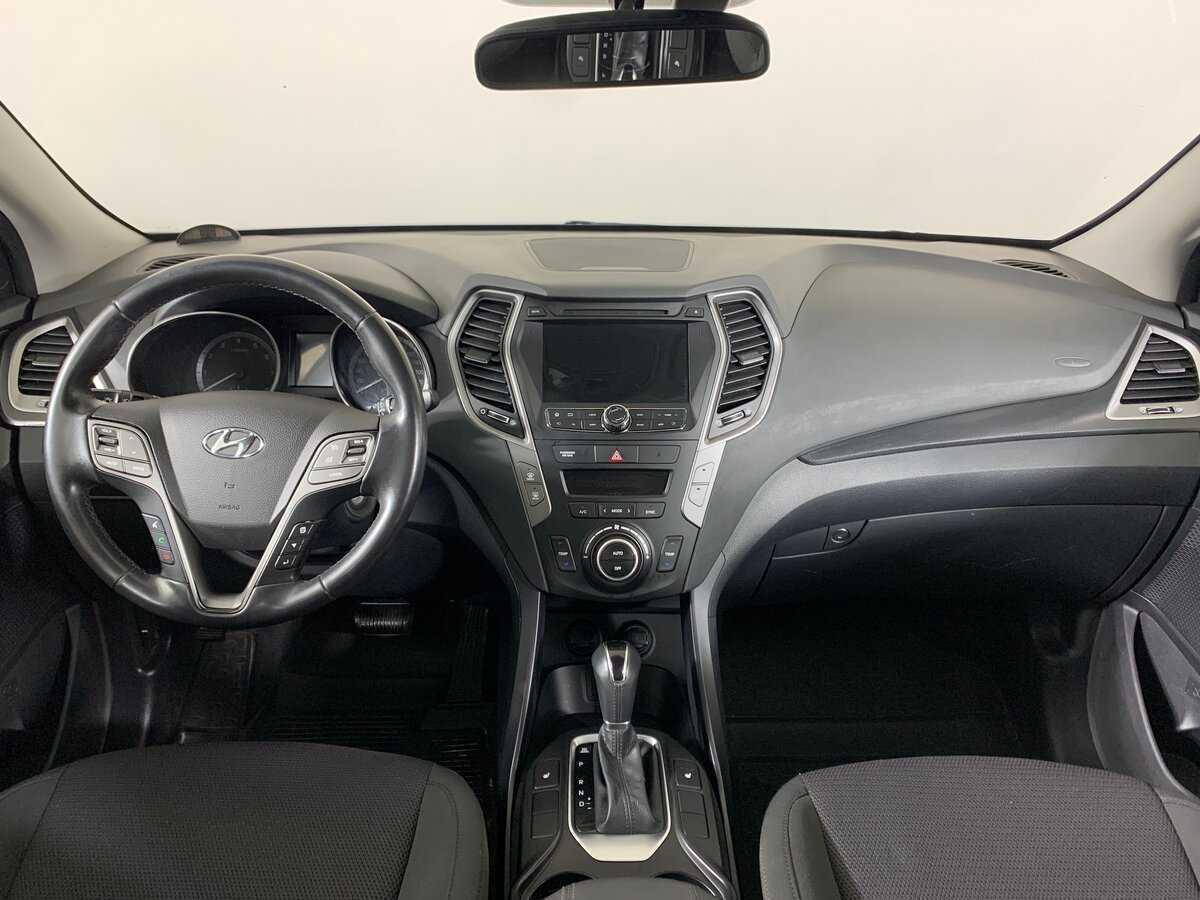 Hyundai Santa Fe с пробегом — 2017 год. Фото: #9