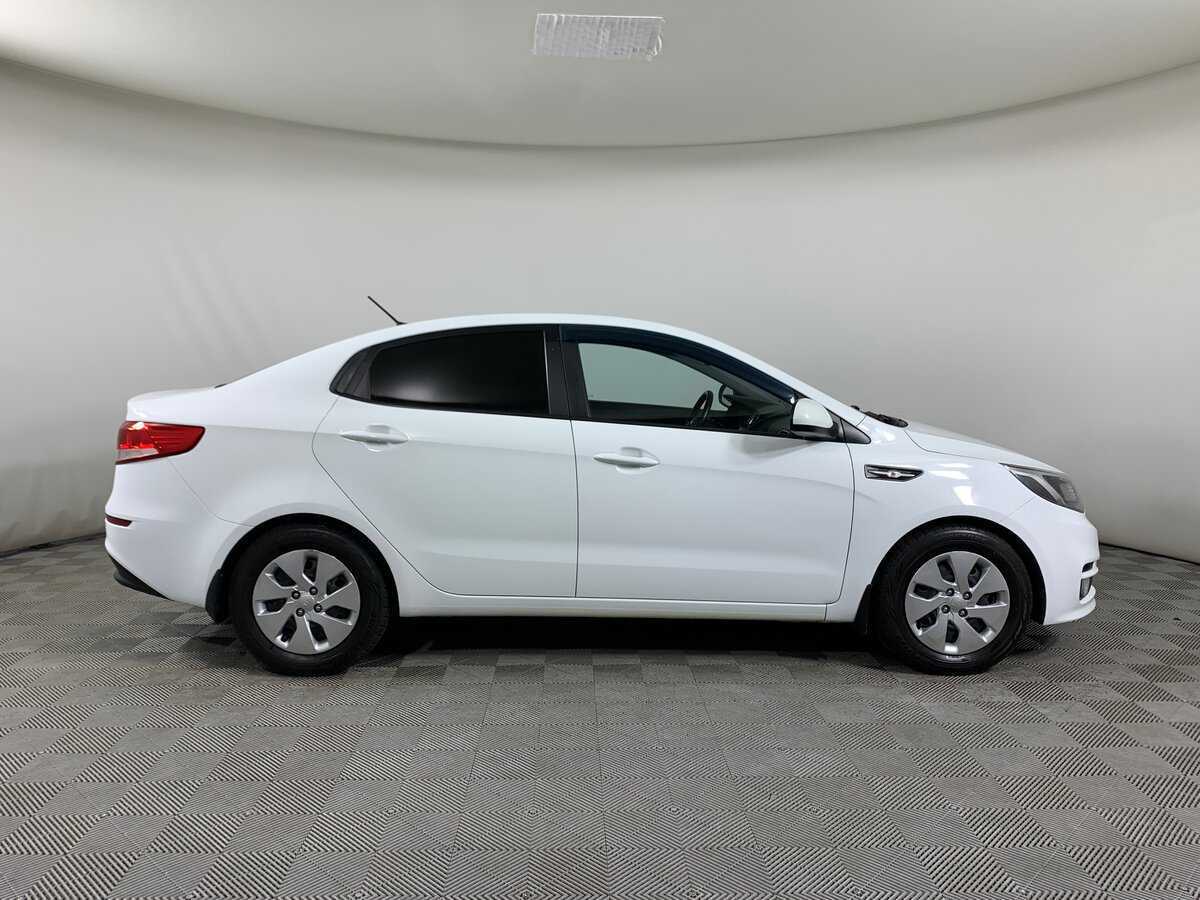 Kia Rio с пробегом — 2016 год. Фото: #3