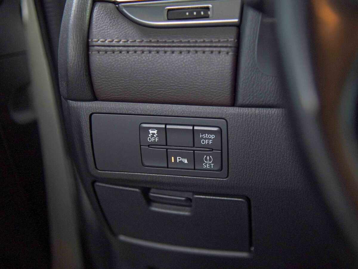 Mazda 6 с пробегом — 2017 год. Фото: #14