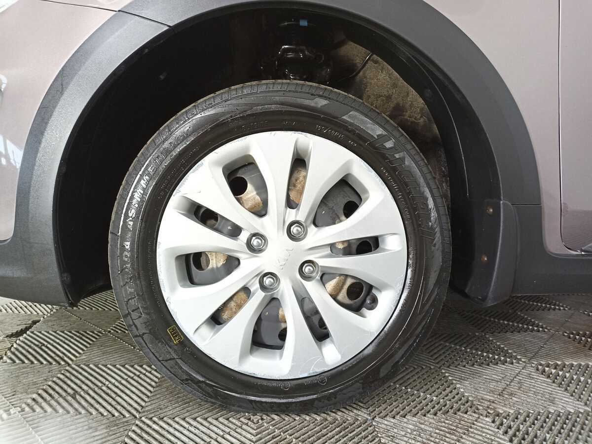 Kia Rio с пробегом — 2019 год. Фото: #17