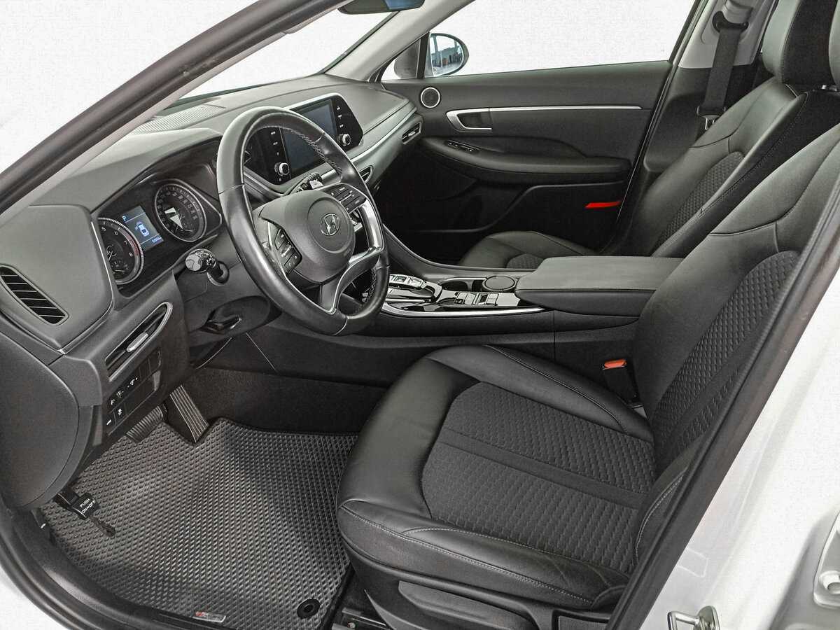 Hyundai Sonata с пробегом — 2020 год. Фото: #15