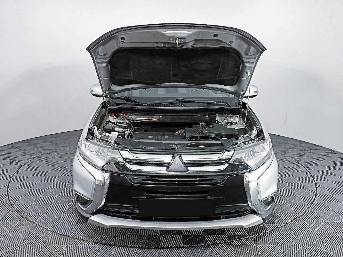 Mitsubishi Outlander с пробегом — 2018 год. Фото: #8