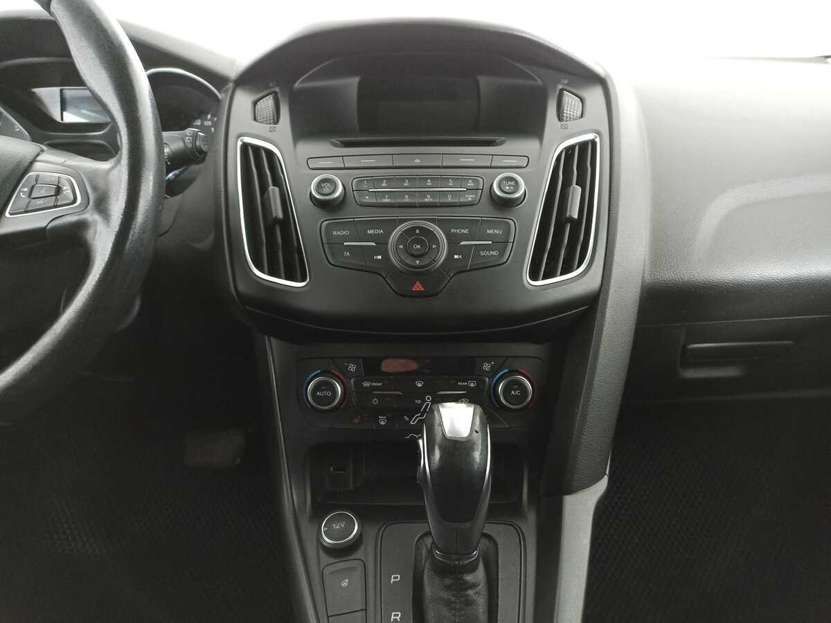 Ford Focus с пробегом — 2015 год. Фото: #14