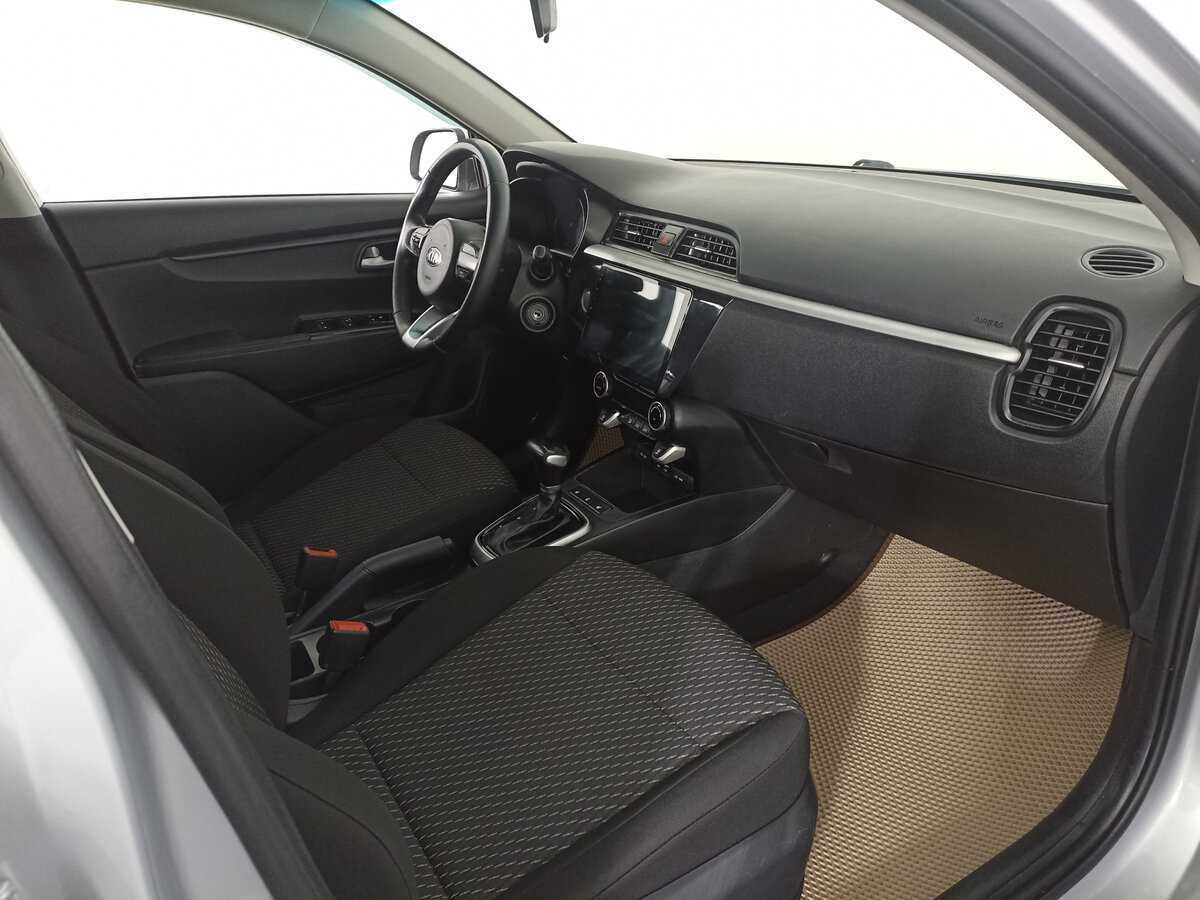 Kia Rio с пробегом — 2017 год. Фото: #10