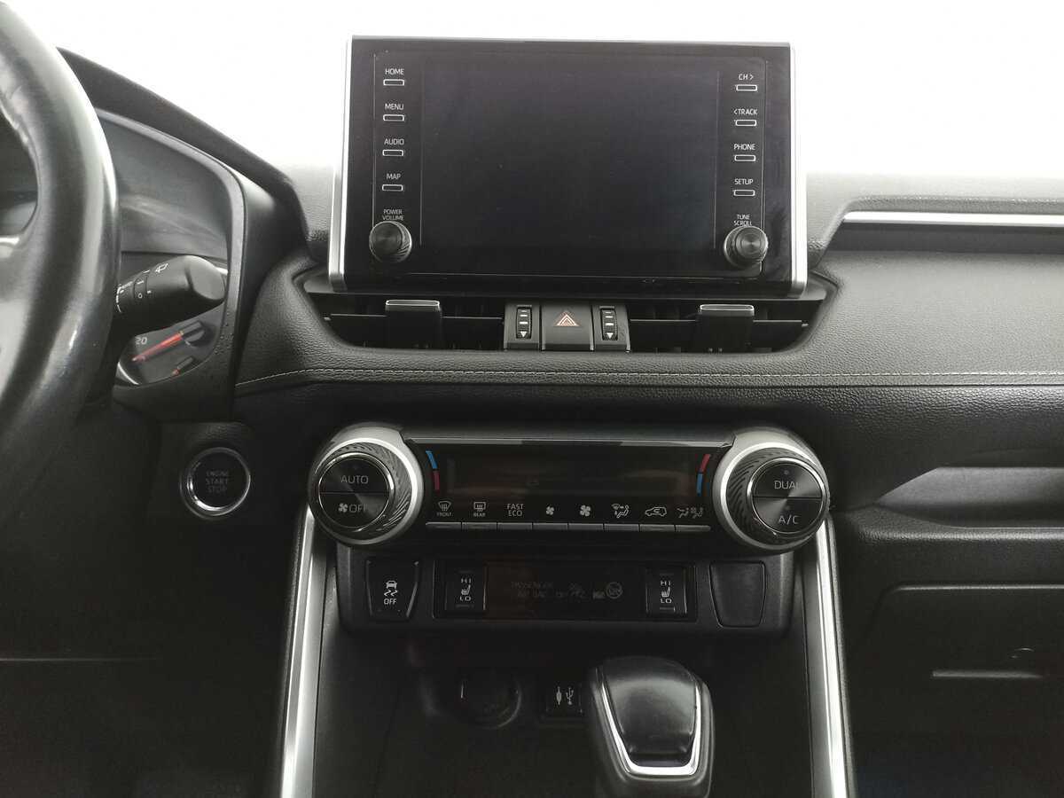 Toyota RAV4 с пробегом — 2019 год. Фото: #14