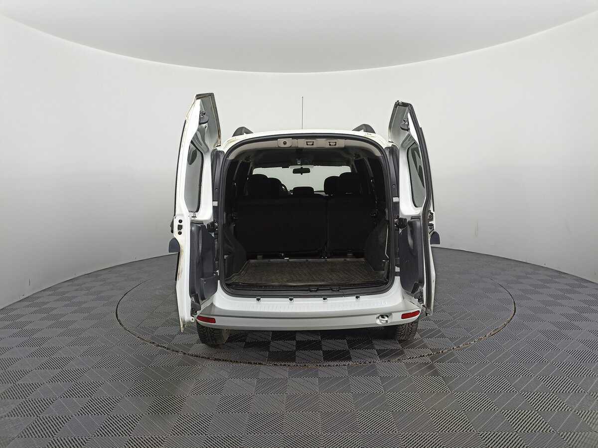 Lada (ВАЗ) Largus с пробегом — 2021 год. Фото: #9