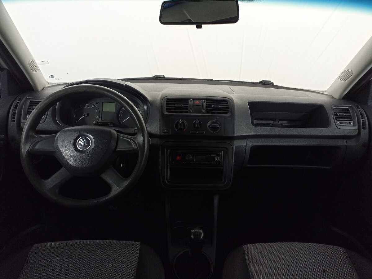 Skoda Fabia с пробегом — 2013 год. Фото: #13