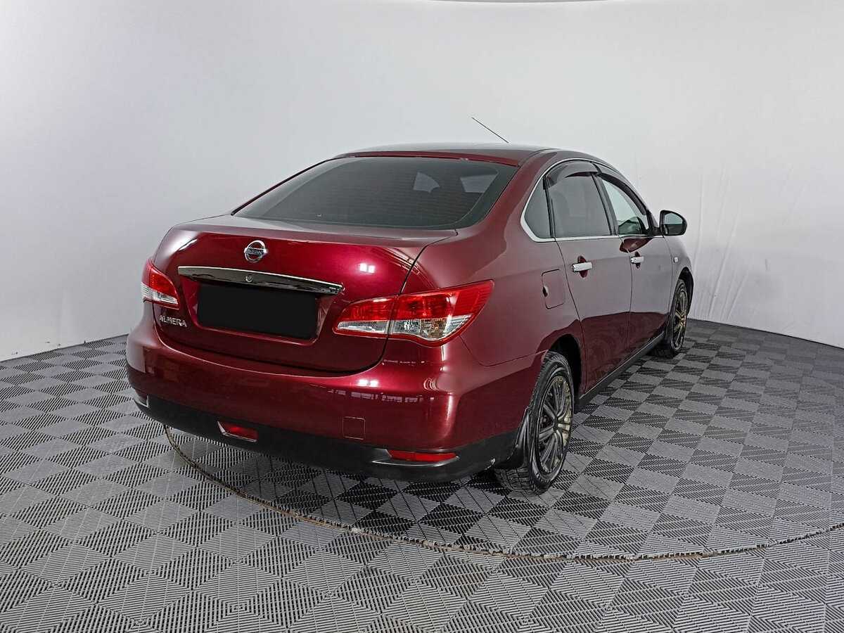 Nissan Almera с пробегом — 2013 год. Фото: #3