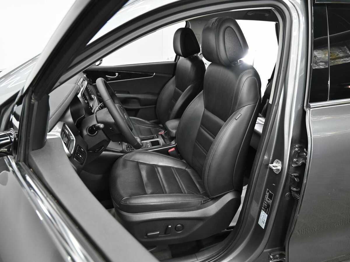 Kia Sorento с пробегом — 2017 год. Фото: #5