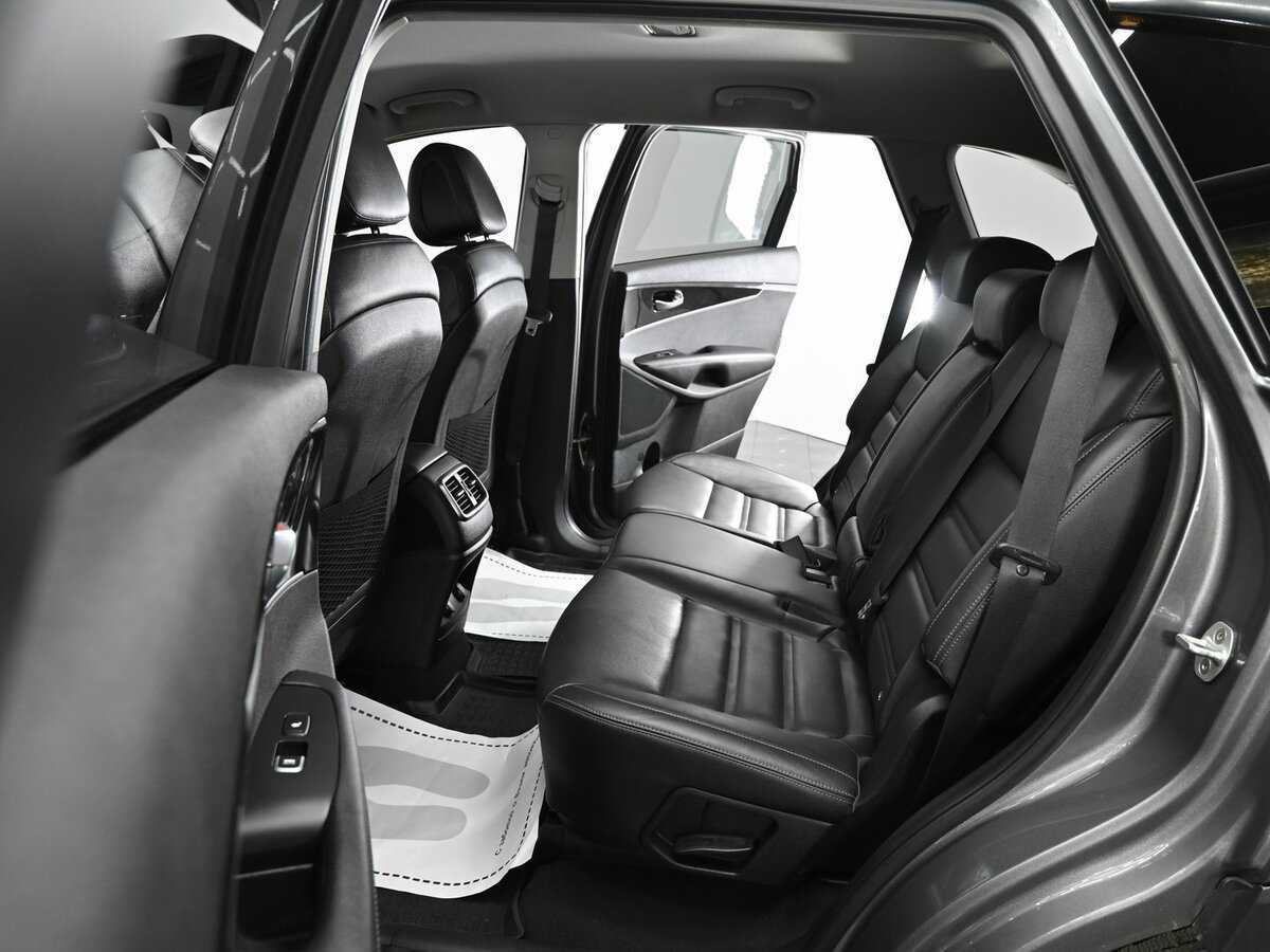 Kia Sorento с пробегом — 2017 год. Фото: #13