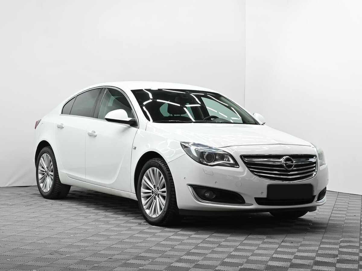 Opel Insignia с пробегом — 2014 год. Фото: #1