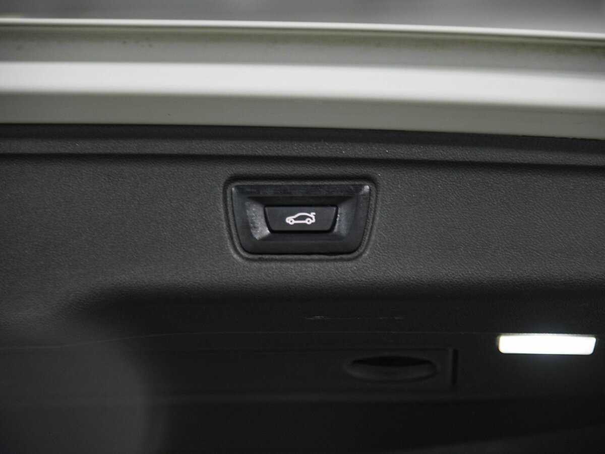 BMW 3 серии с пробегом — 2019 год. Фото: #20