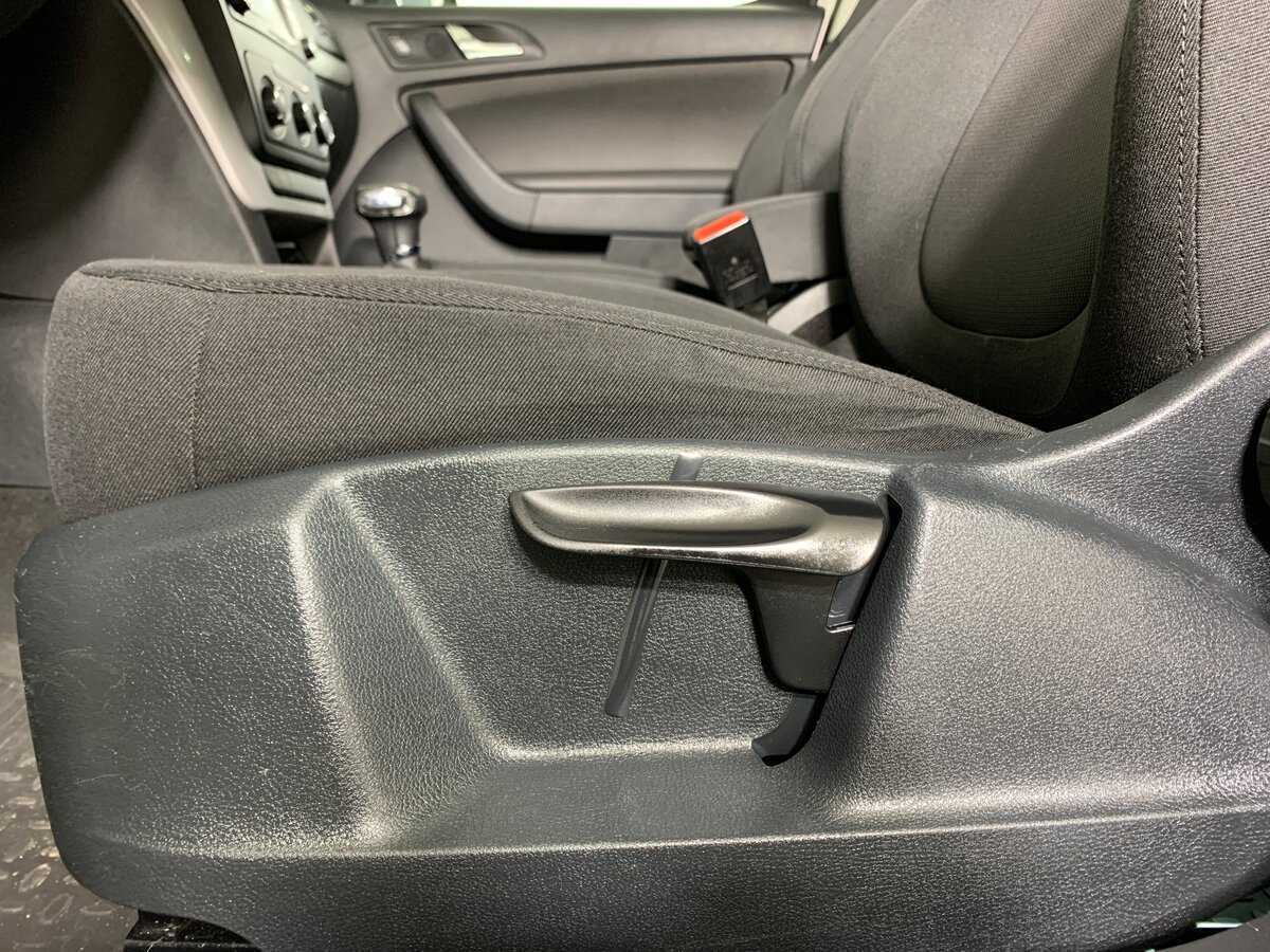 Skoda Yeti с пробегом — 2012 год. Фото: #16