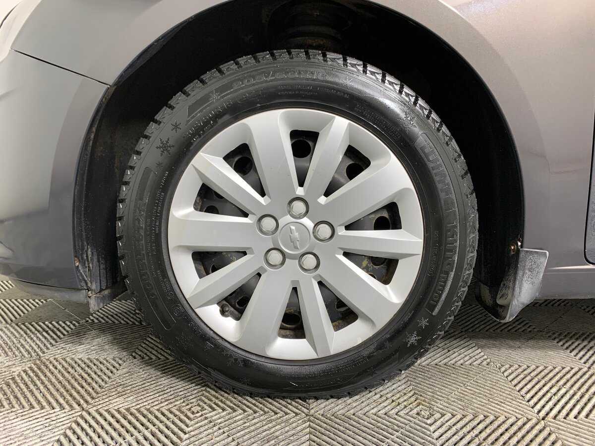 Chevrolet Cruze с пробегом — 2013 год. Фото: #8