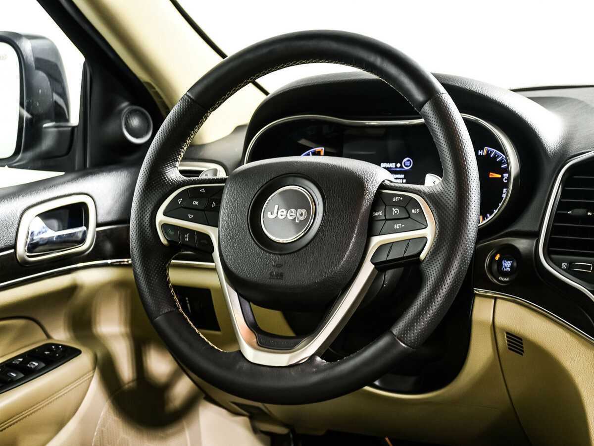 Jeep Grand Cherokee с пробегом — 2013 год. Фото: #14