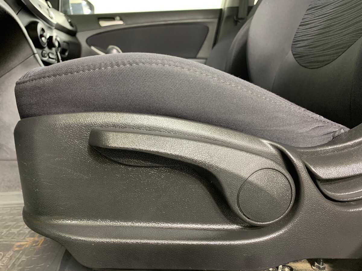 Hyundai Solaris с пробегом — 2016 год. Фото: #16