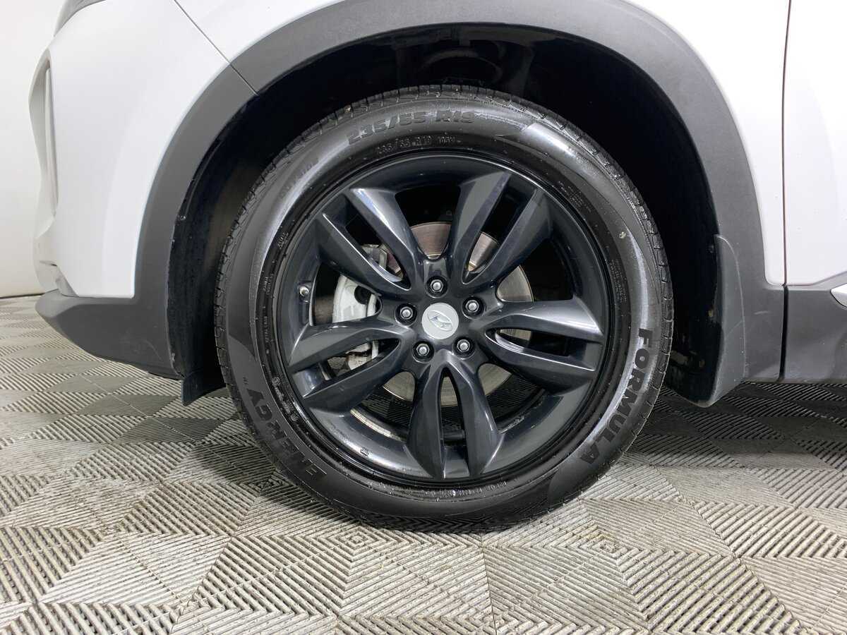 Hyundai Santa Fe с пробегом — 2019 год. Фото: #6
