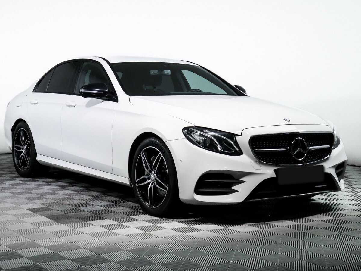 Mercedes-Benz E-Класс с пробегом — 2016 год. Фото: #2