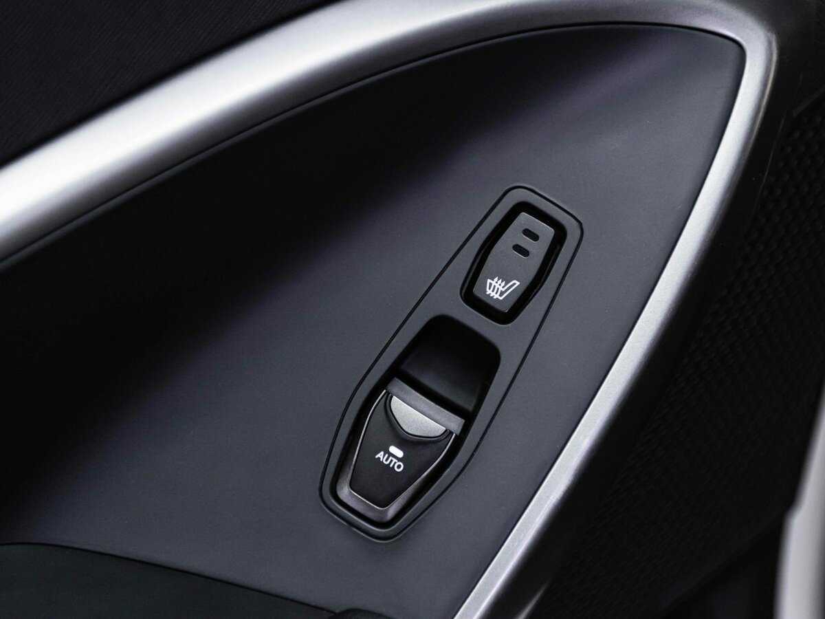 Hyundai Santa Fe с пробегом — 2018 год. Фото: #19