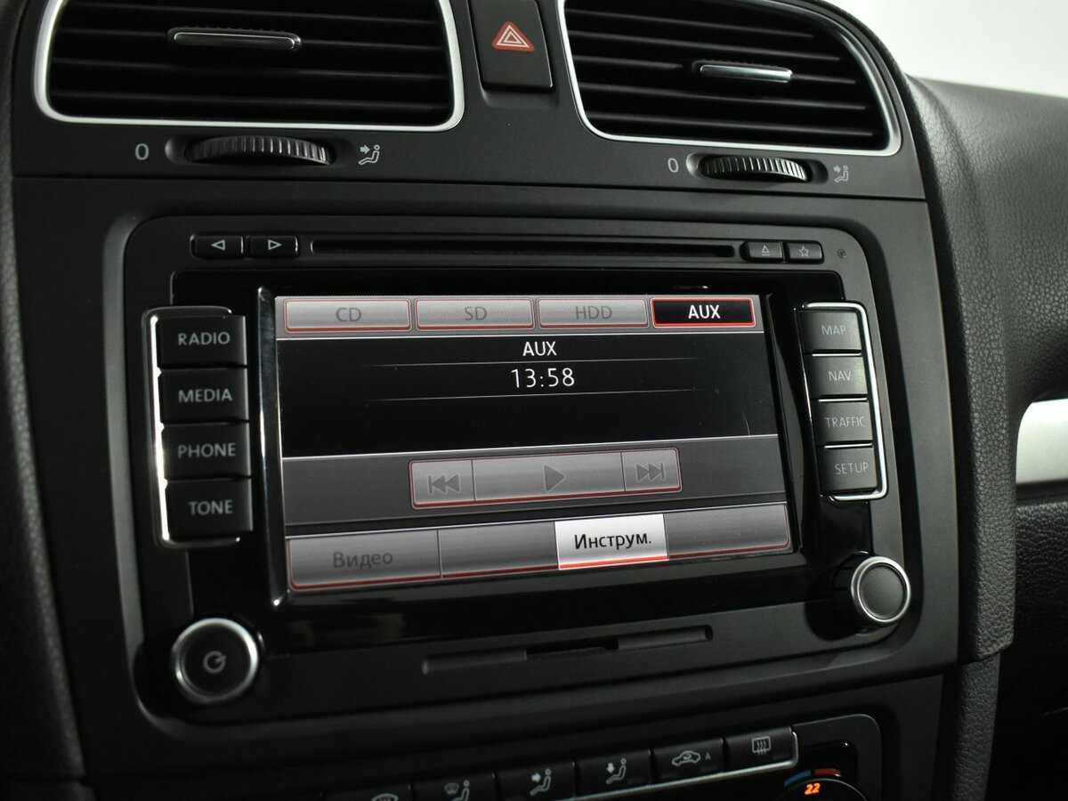 Volkswagen Golf с пробегом — 2012 год. Фото: #16