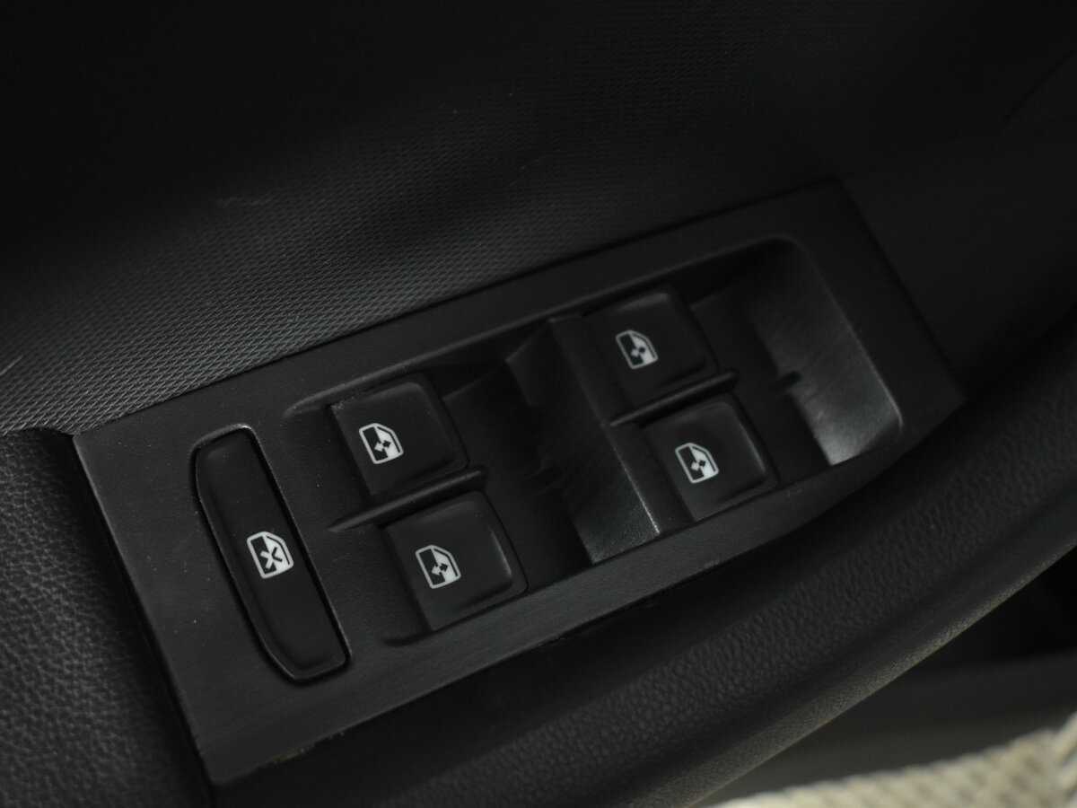 Skoda Rapid с пробегом — 2018 год. Фото: #18