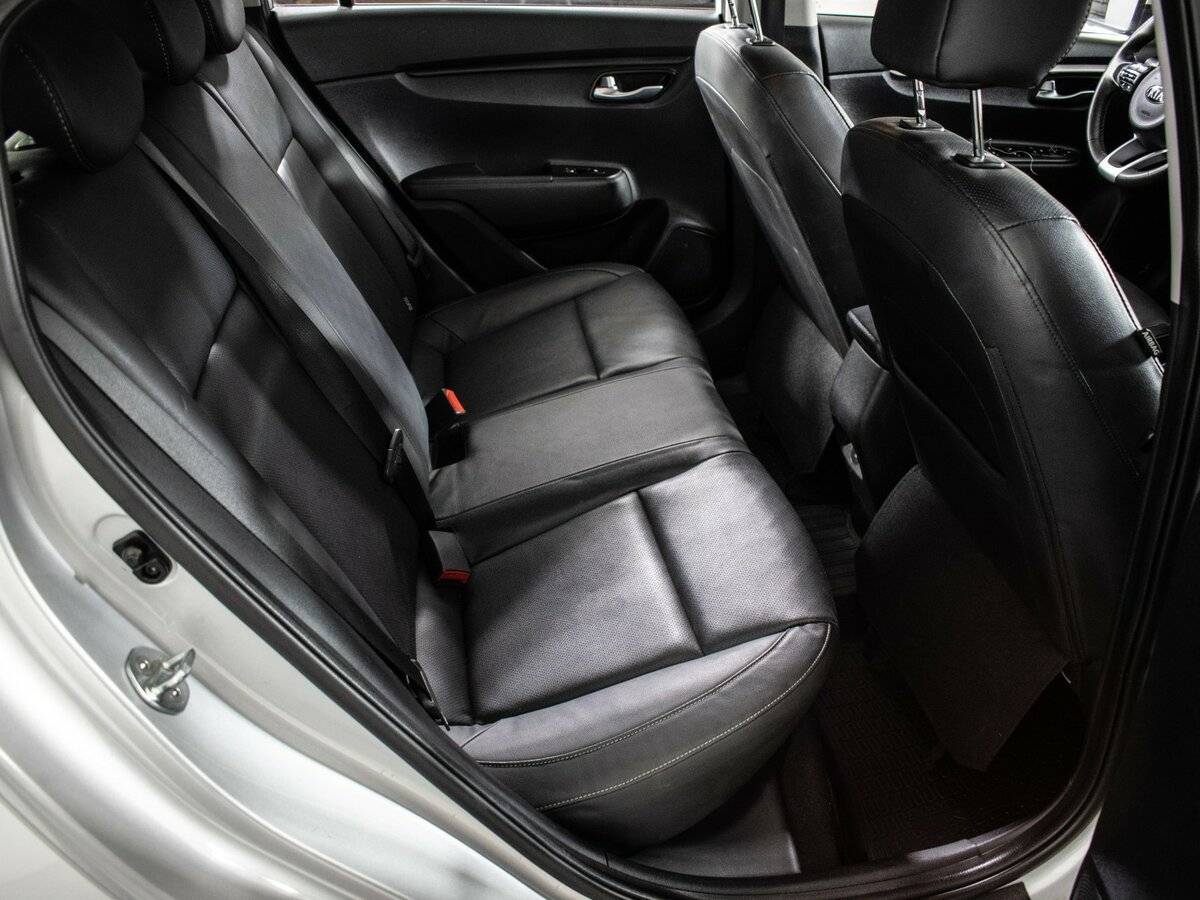 Kia Rio с пробегом — 2021 год. Фото: #10