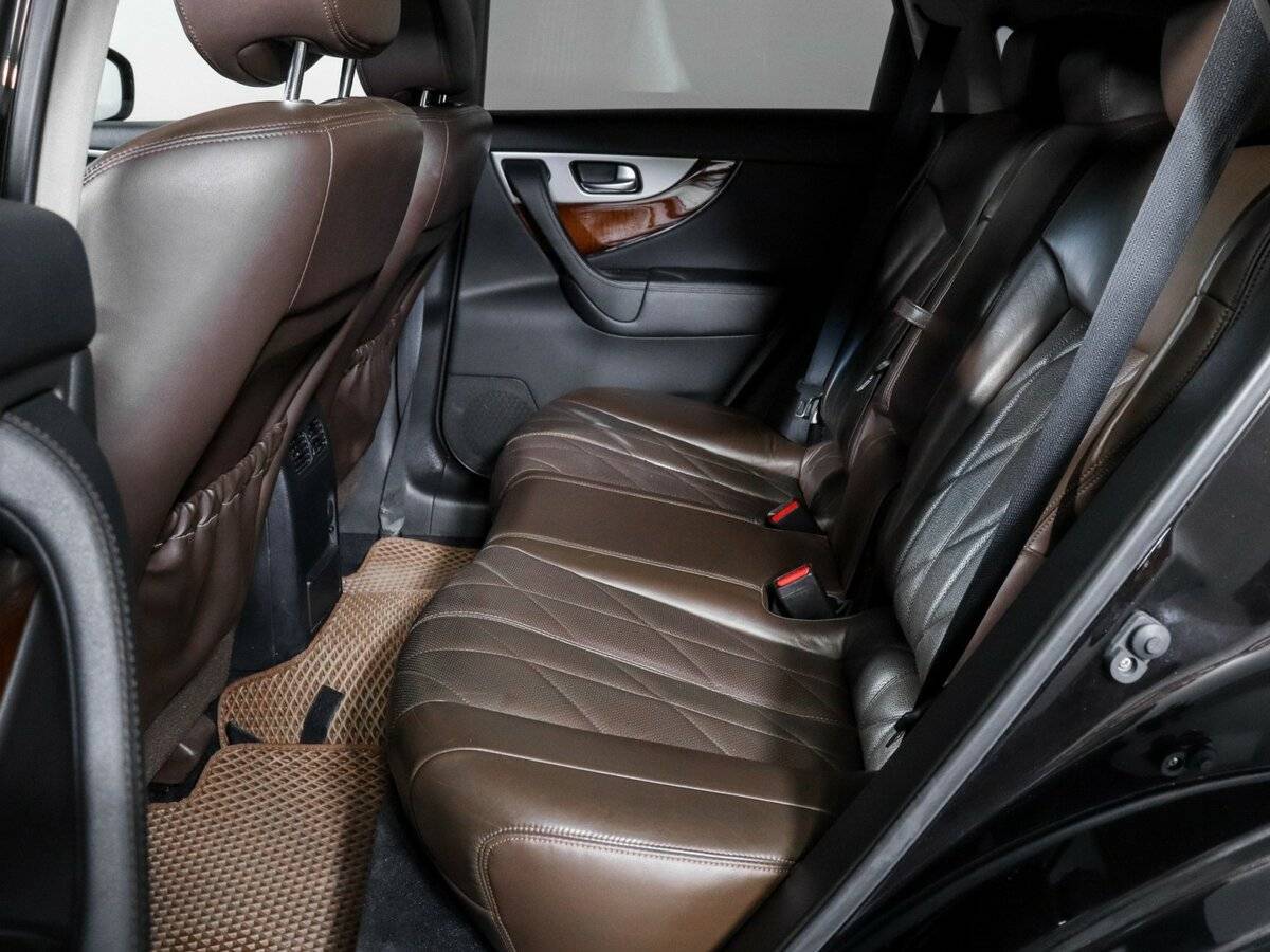 Infiniti FX с пробегом — 2013 год. Фото: #4