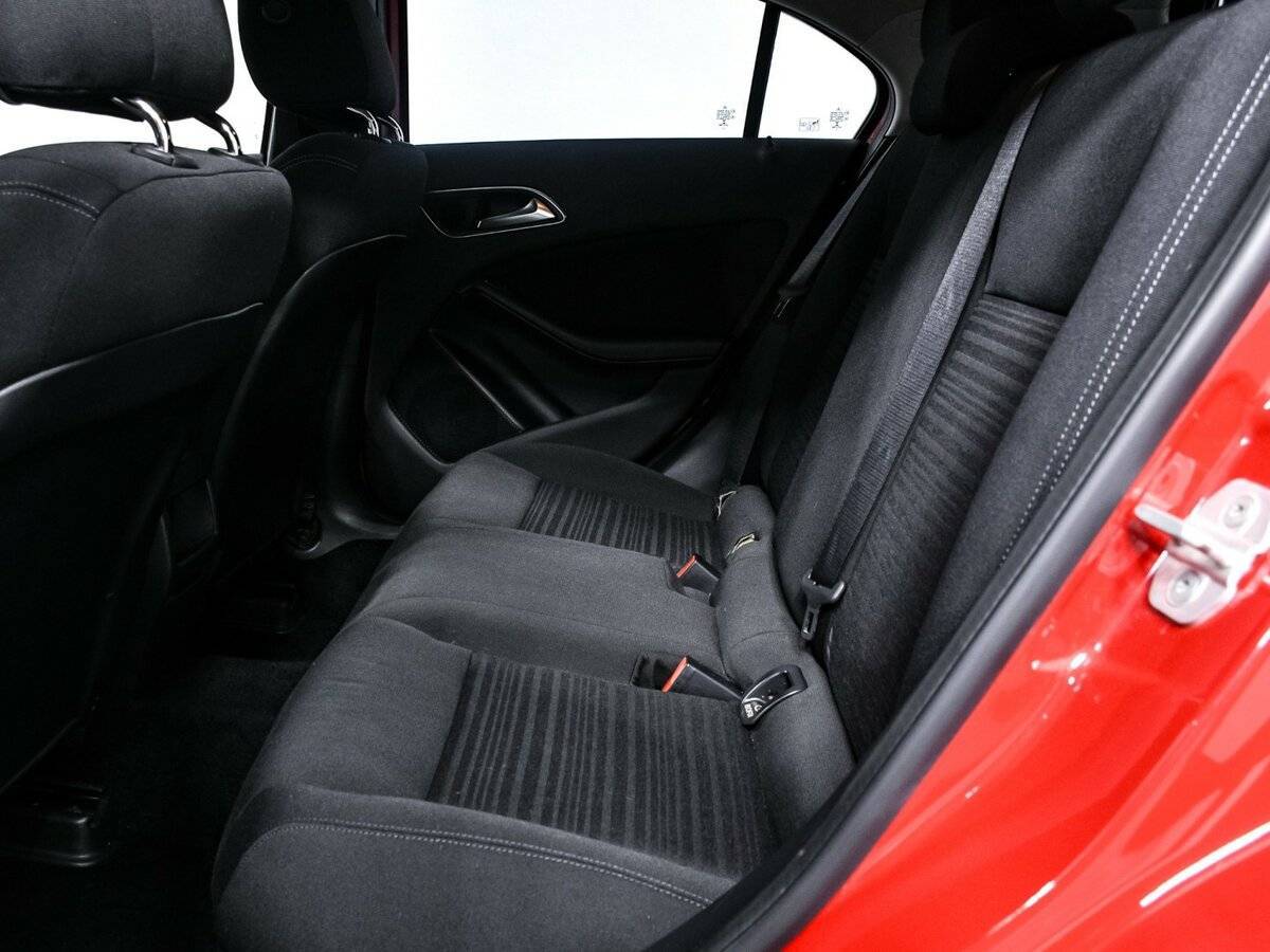 Mercedes-Benz A-Класс с пробегом — 2013 год. Фото: #9