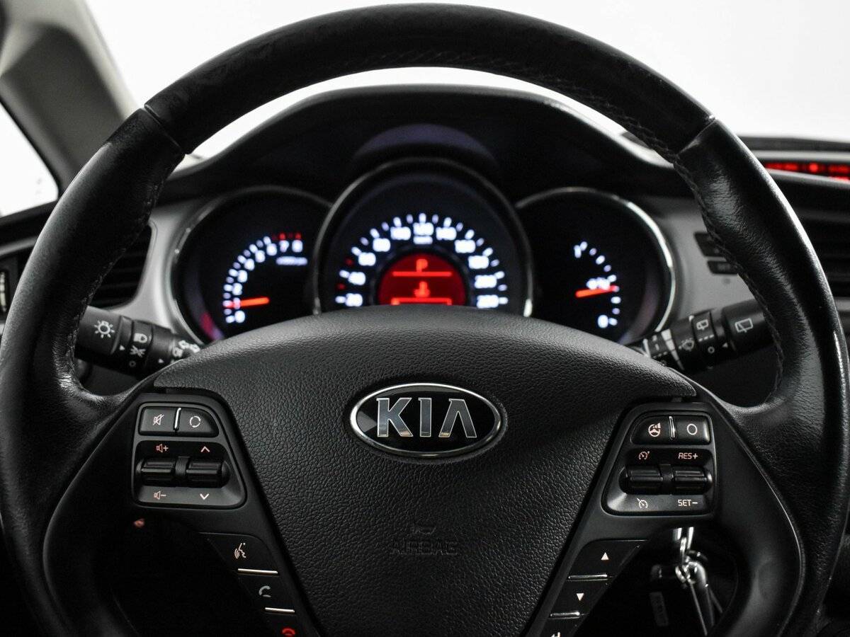 Kia Ceed с пробегом — 2014 год. Фото: #18