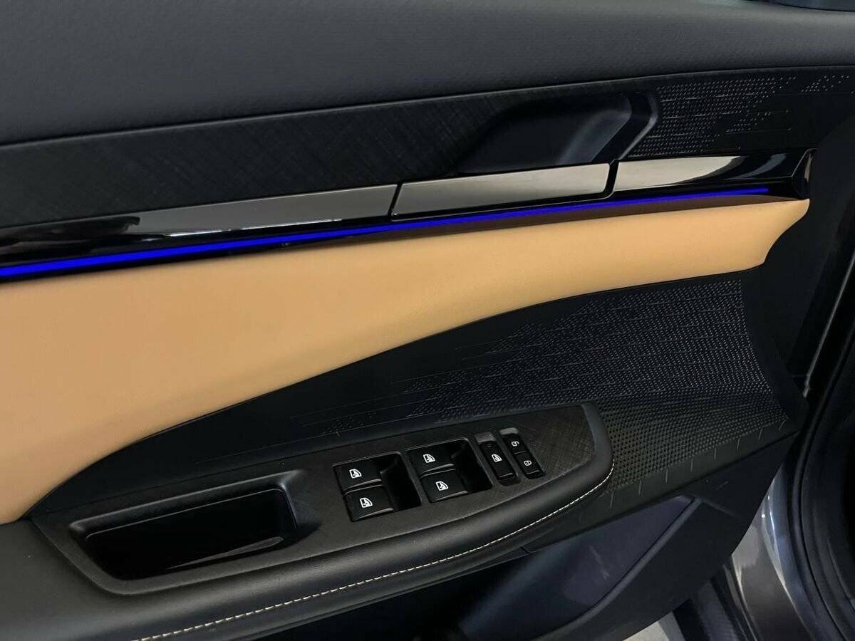 Changan UNI-V с пробегом — 2023 год. Фото: #9