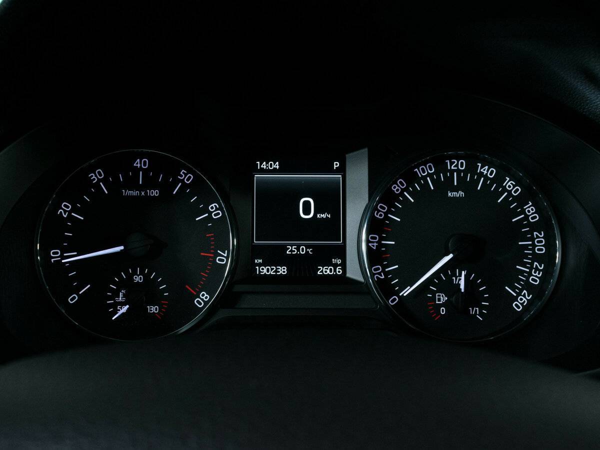 Skoda Octavia с пробегом — 2014 год. Фото: #11