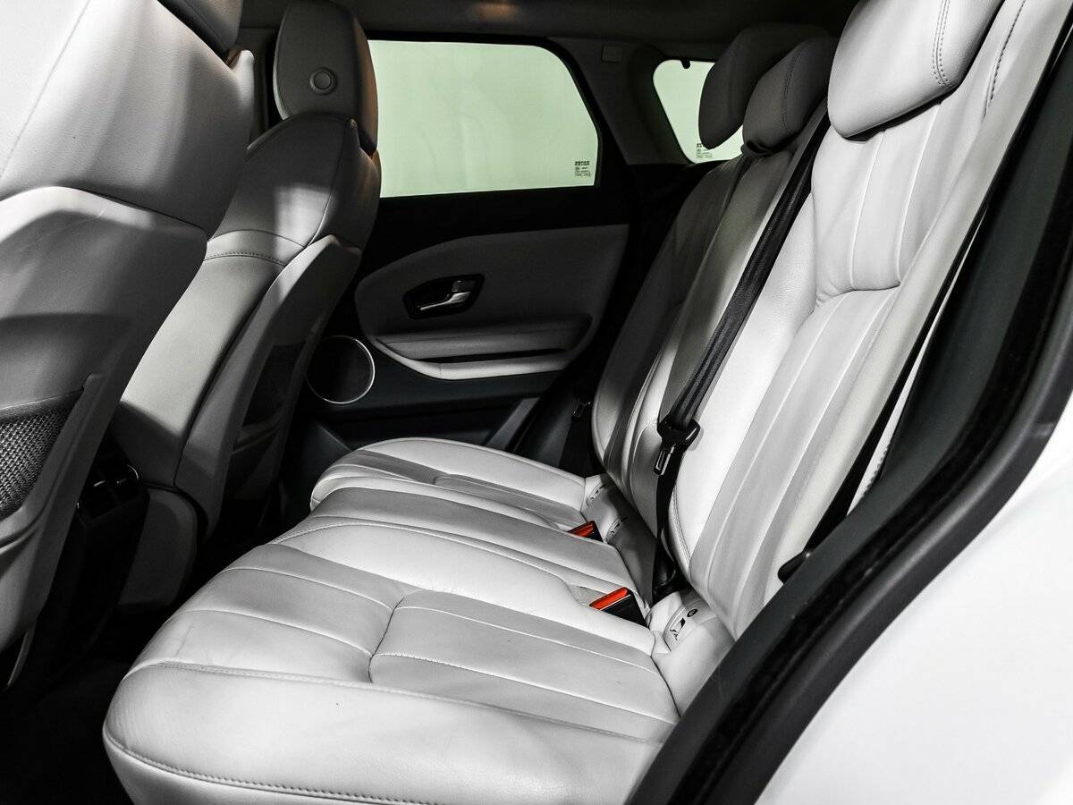 Land Rover Range Rover Evoque с пробегом — 2015 год. Фото: #11