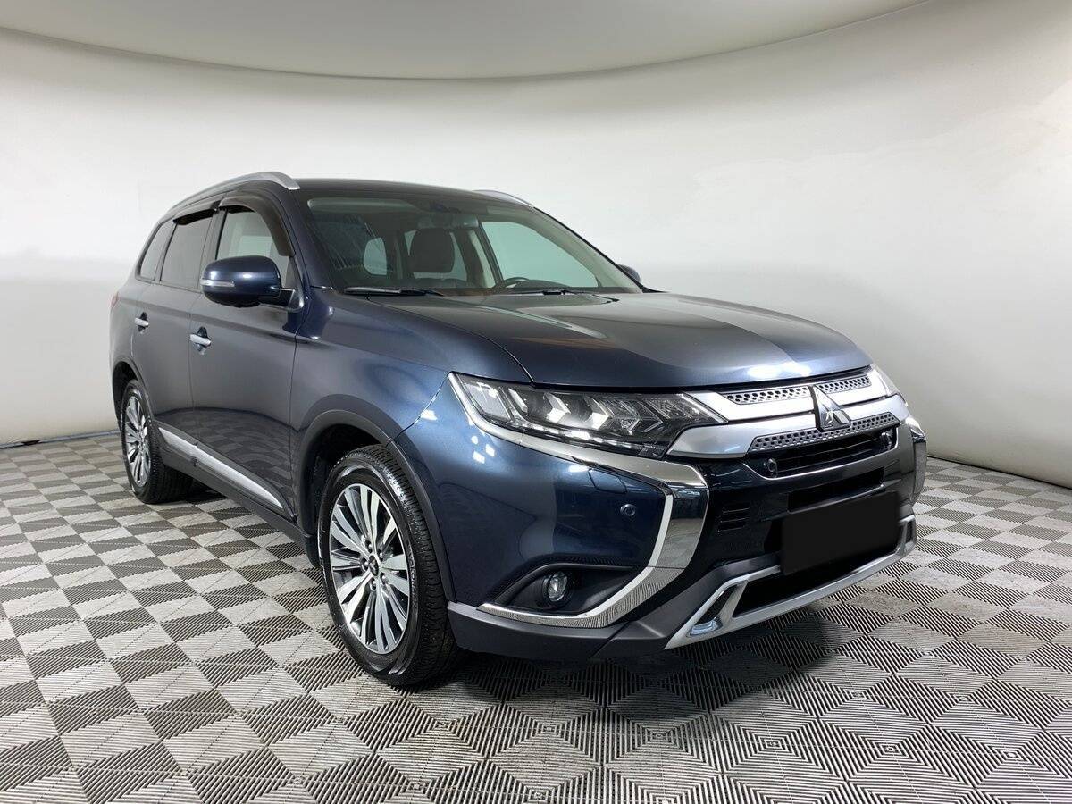 Mitsubishi Outlander с пробегом — 2020 год. Фото: #2