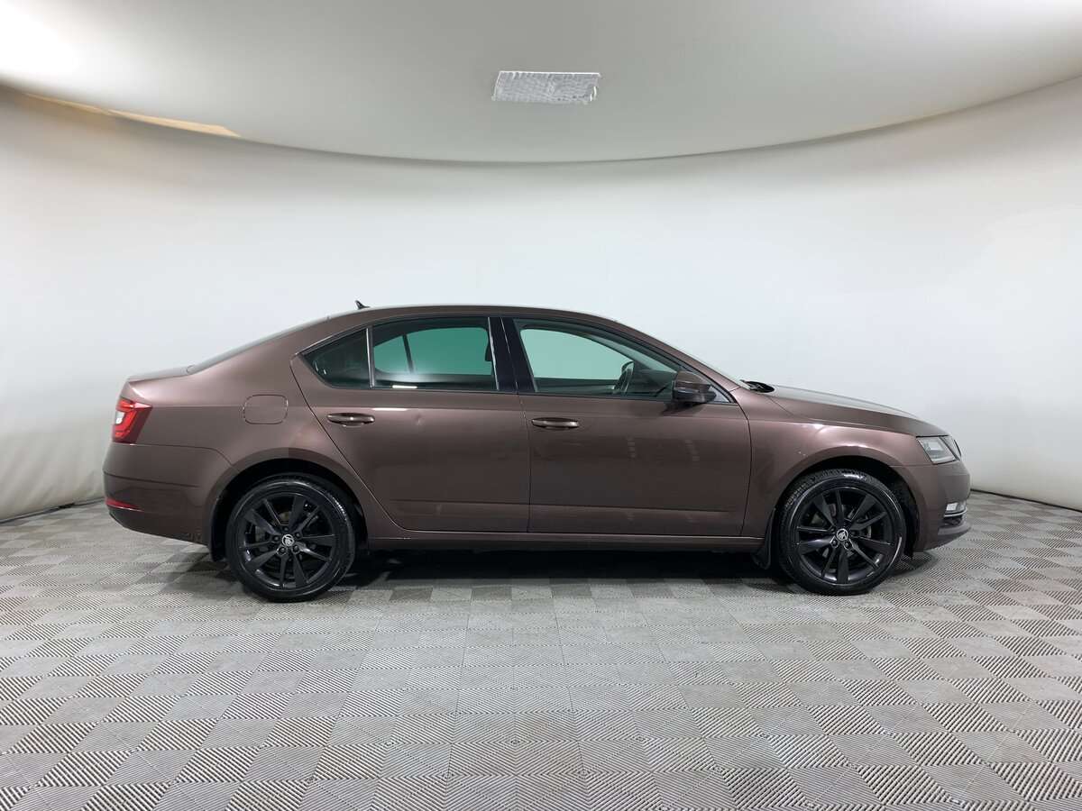 Skoda Octavia с пробегом — 2018 год. Фото: #3