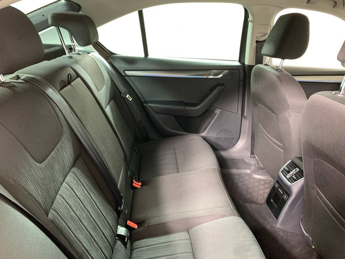 Skoda Octavia с пробегом — 2018 год. Фото: #16